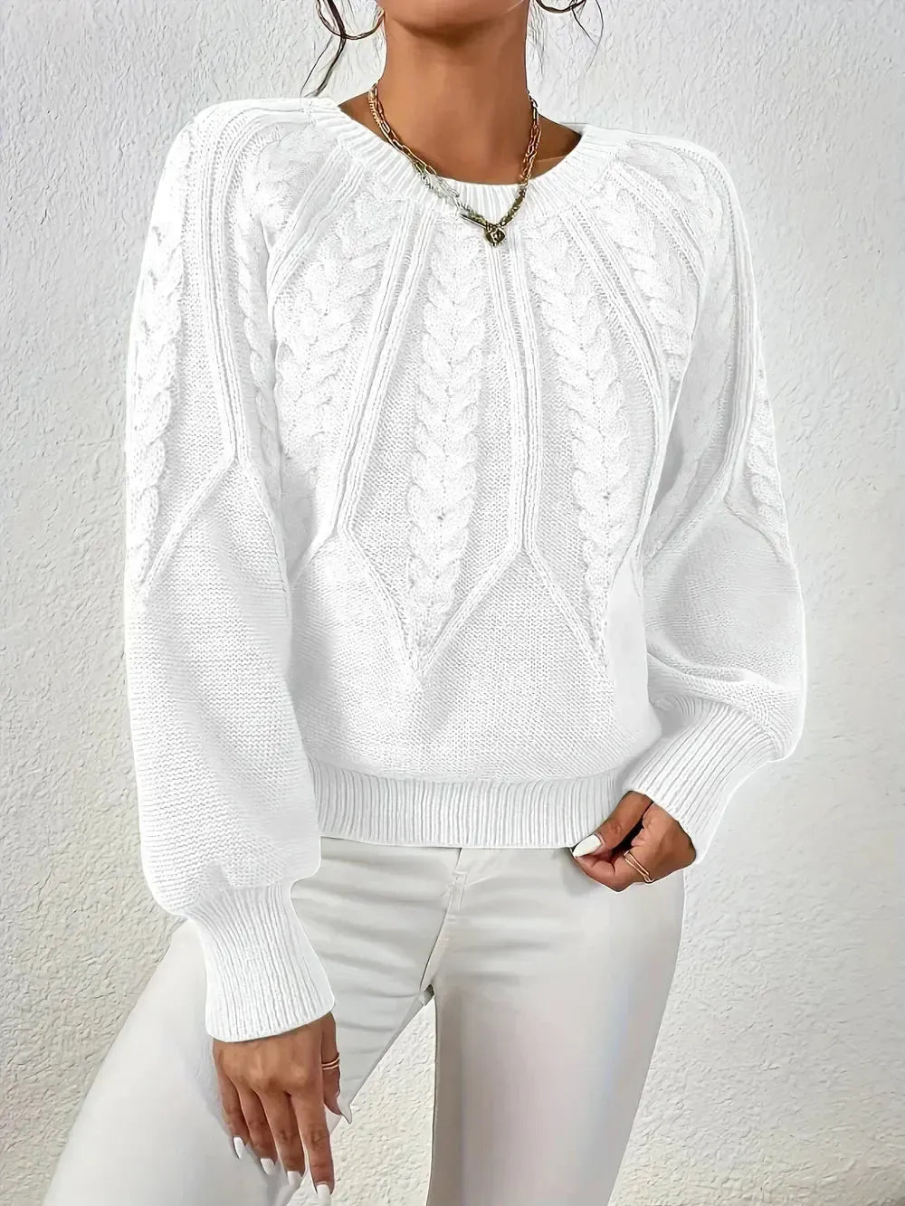 Gebreide Trui met Ronde Hals voor Dames. Warm. Winter. Victoria Mae. Wit