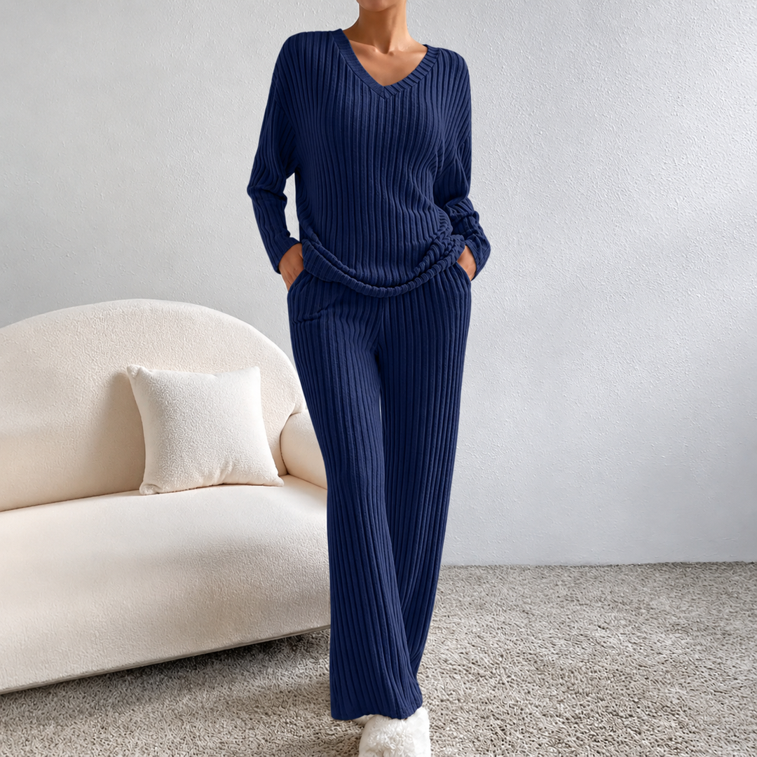 Loungeset Damen | V-Ausschnitt & Rippstrick 12