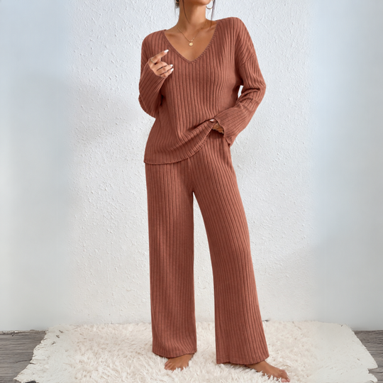 Loungeset Damen | V-Ausschnitt & Rippstrick 11