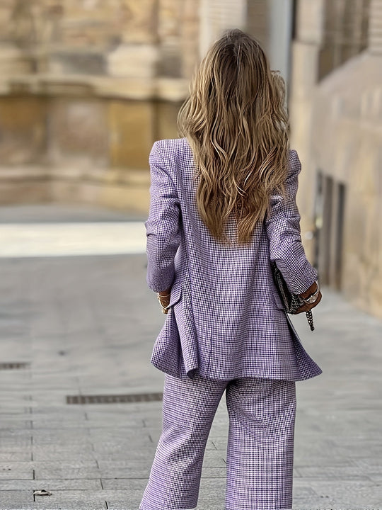 Tweedelige Set - Dubbelgeknoopte Blazer & Vrije Beweging 4