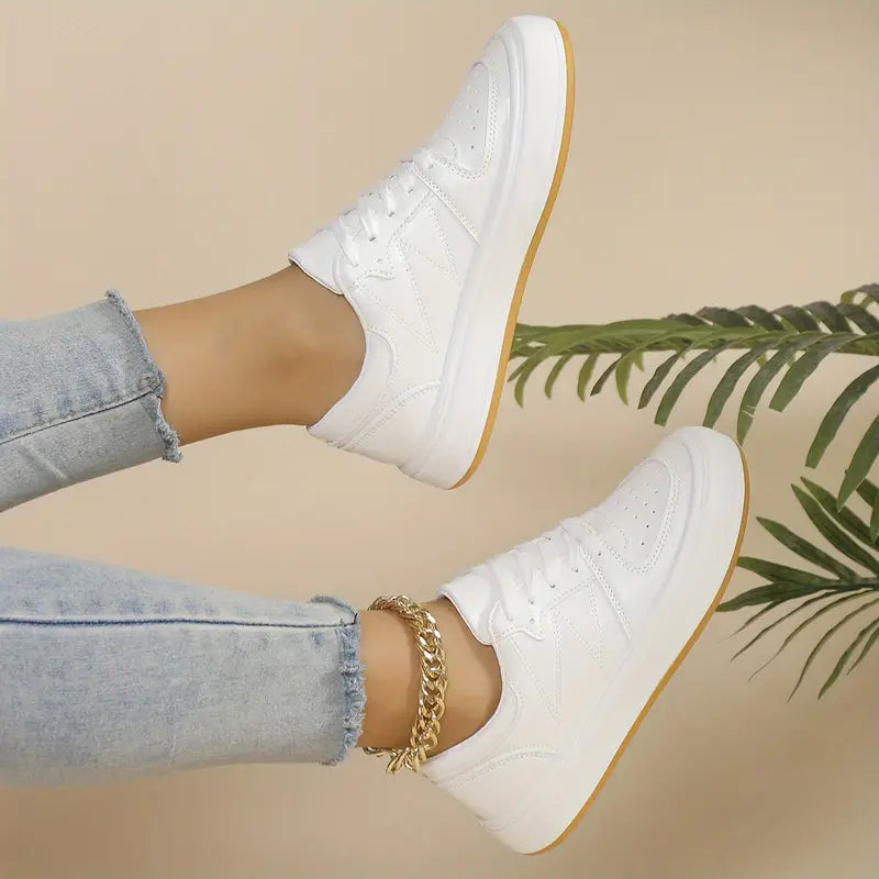 CHIARA - MODIEUZE SNEAKERS VOOR DE ZOMER 1