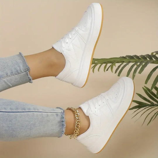 CHIARA - MODIEUZE SNEAKERS VOOR DE ZOMER 1