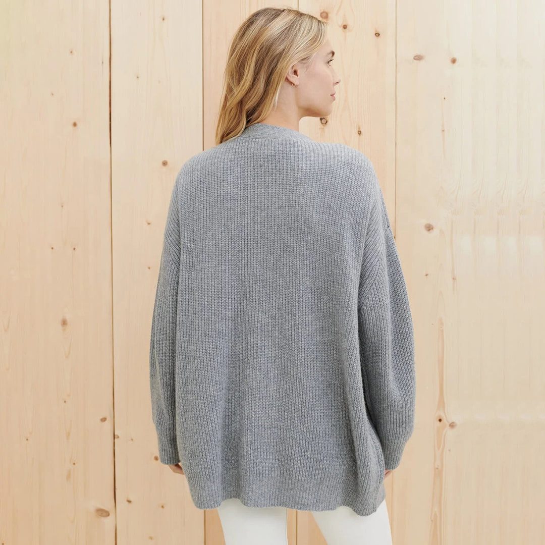 Cardigan Damen Oversized | V-Ausschnitt & Knopfleiste 8