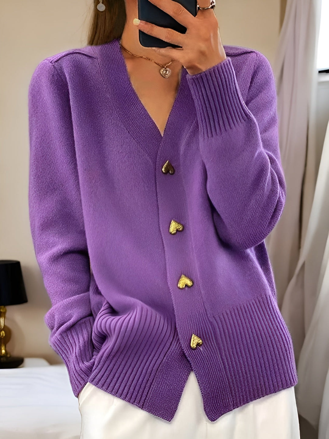 Cardigan Damen | Zierliche Herzknöpfe & Warmer V-Ausschnitt