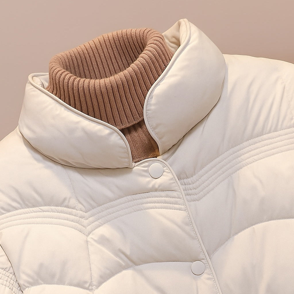 Damen Steppjacke Kurz mit hohem Kragen und Seitenschlitzen 3