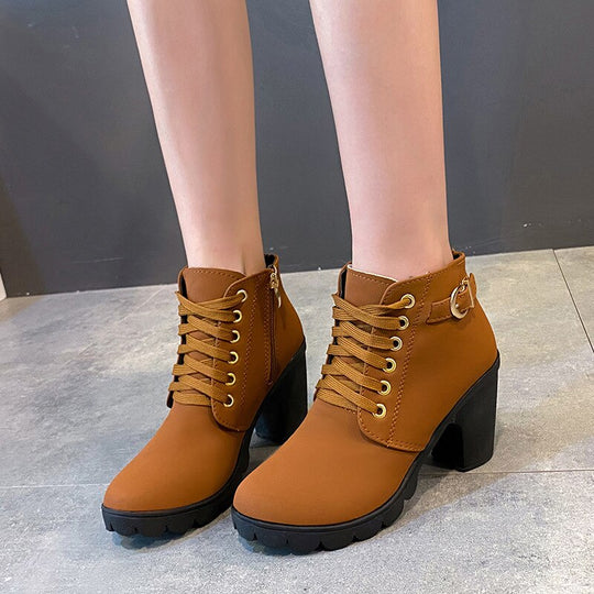 Damen Stiefel Blockabsatz Stretcheinsatz Schaft mit bequemer Passform