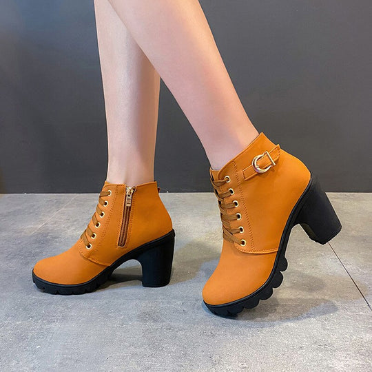 Damen Stiefel Blockabsatz Stretcheinsatz Schaft mit bequemer Passform
