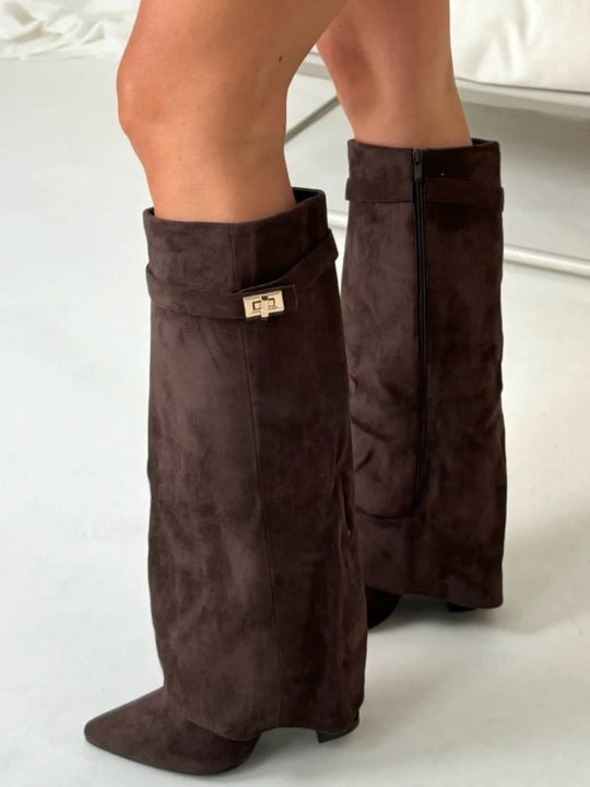 Dames Suède Boots met Gouden Details 9