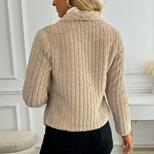 Danisha – Beige vest met ribstructuur 2