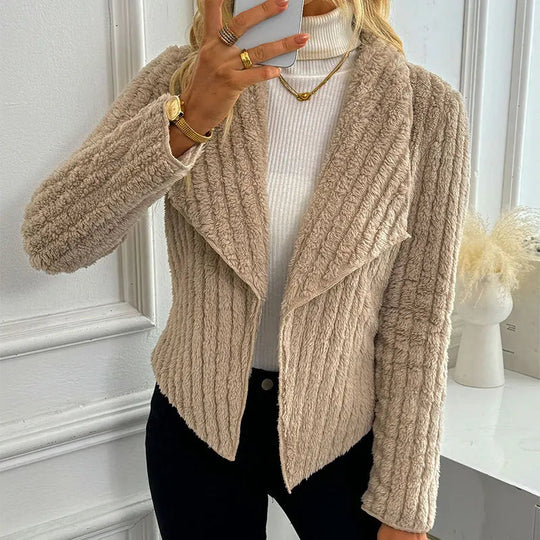 Danisha – Beige vest met ribstructuur 3