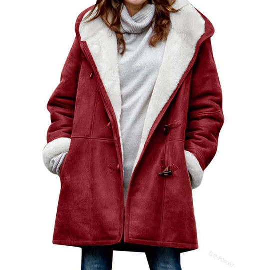 Duffle-coat Waleria pour femme, coupe intemporelle et brandebourgs signature adaptés à l'hiver.