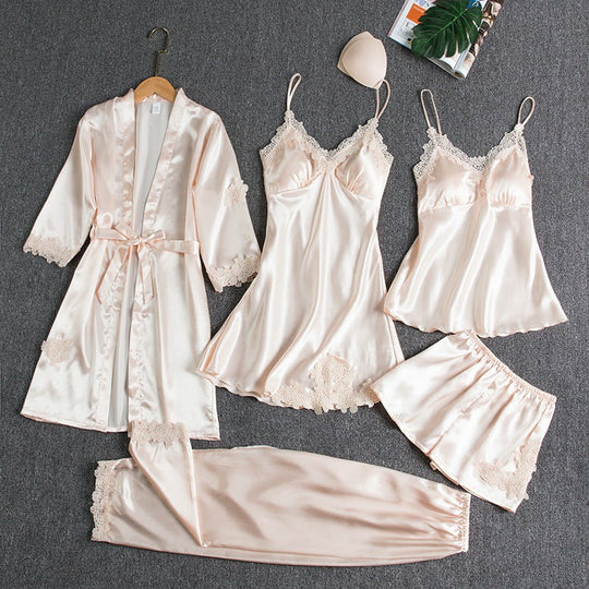 Elegantes Pyjama-Set | Fünfteiliges Nachtwäsche-Set 3