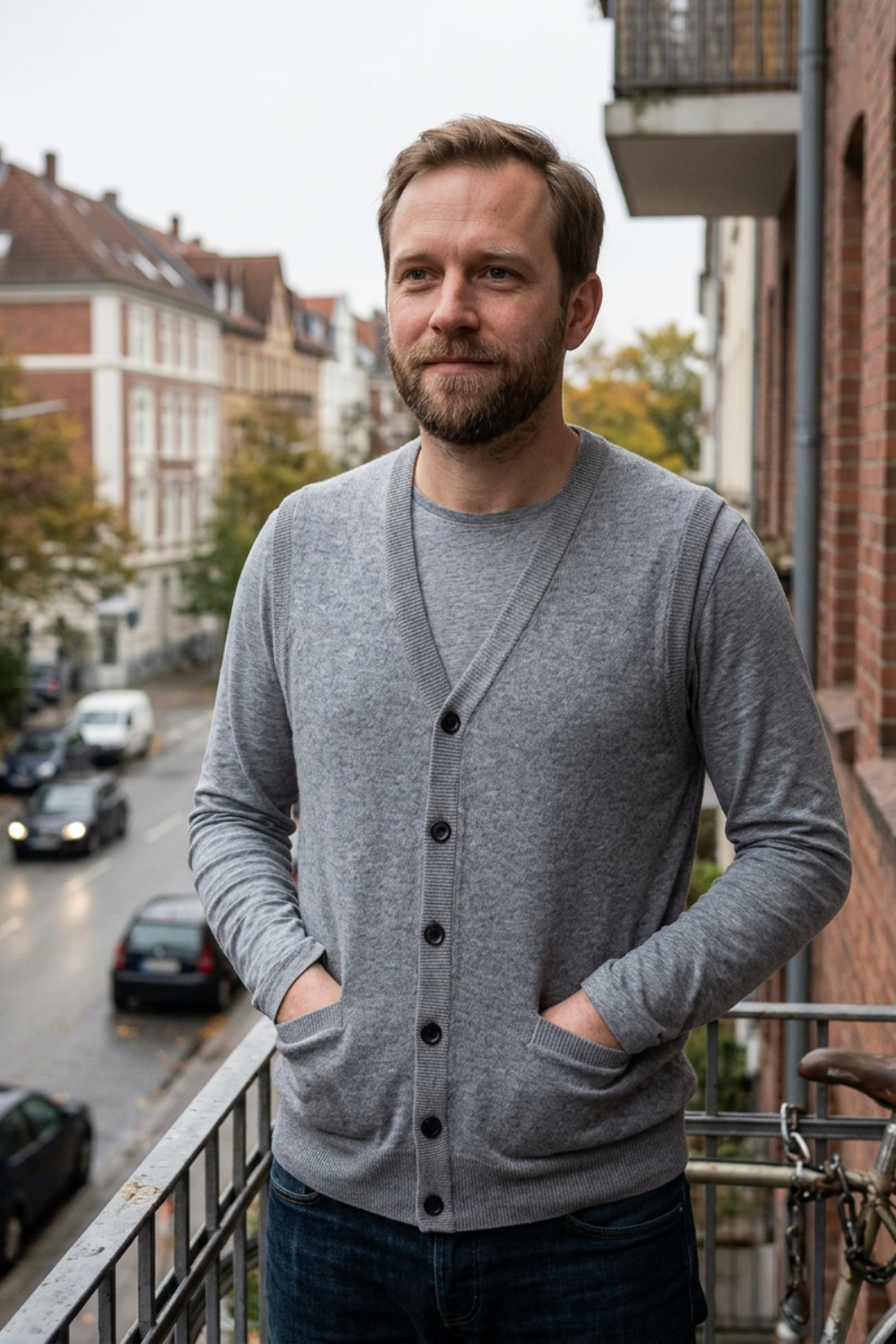 Strickweste Herren | V-Ausschnitt & Knopfverschluss 14
