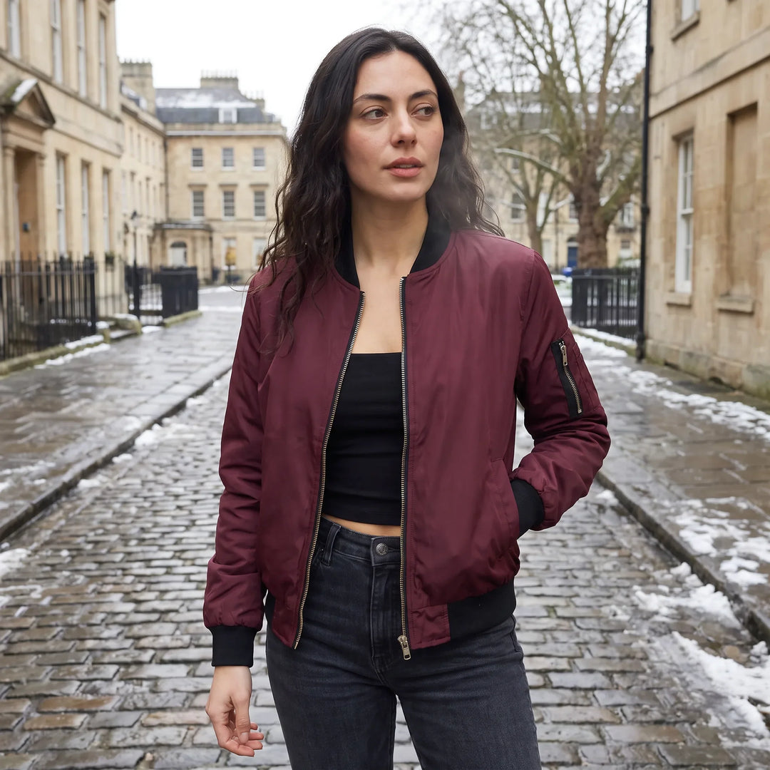 Bomber jacket met ribgebreide details