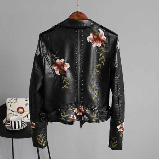 Jacke Damen | Blumenstickerei & Nieten 2