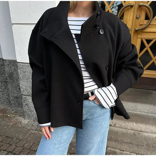 Korte jas Dames | Hoge Kraag & Knoopsluiting