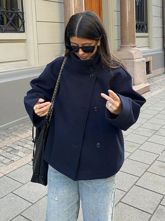 Kurze Jacke Damen | Hoher Kragen & Knopfleiste 2