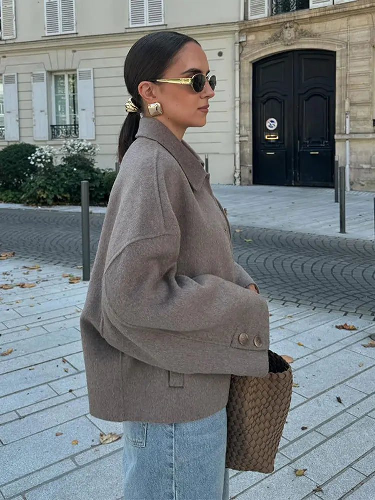 Kurze Jacke Damen | Oversized-Silhouette & Warmer Komfort 4
