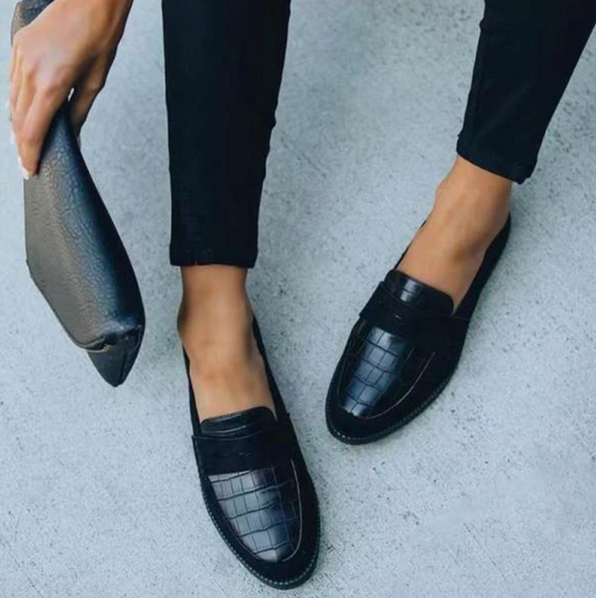 Loafers Dames | Chique Krokodilprint & Tijdloos Zwart Design