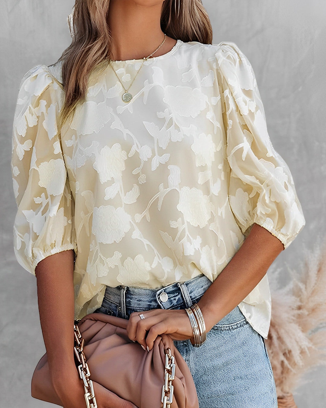 Manuela | Elegante blouse met pofmouwen van chiffon 6