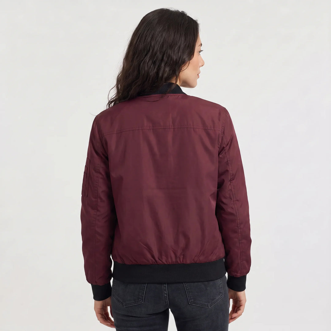 Bomber jacket met ribgebreide details