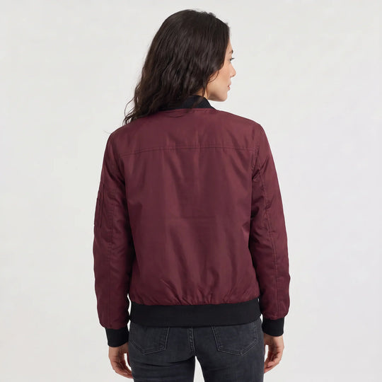 Bomber jacket met ribgebreide details
