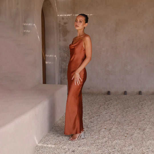 Maxi Jurk Dames | Open Rug & Elegante Satijnlook