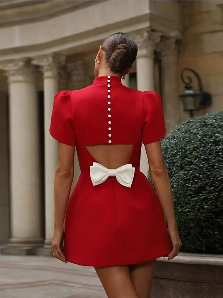 Mini Jurk Dames | Gewatteerde Schouders & Flatterend A-lijn Silhouet