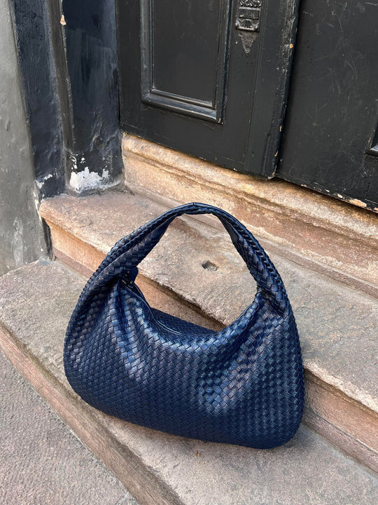 Schultertasche Damen | Geflochtenes Design & Viel Stauraum