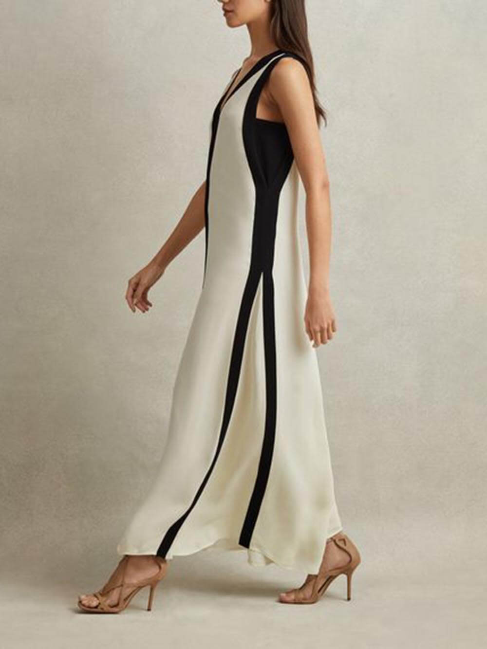 Schwarz-Weißes Maxikleid Damen mit Tiefem V-Ausschnitt - Roselie 5