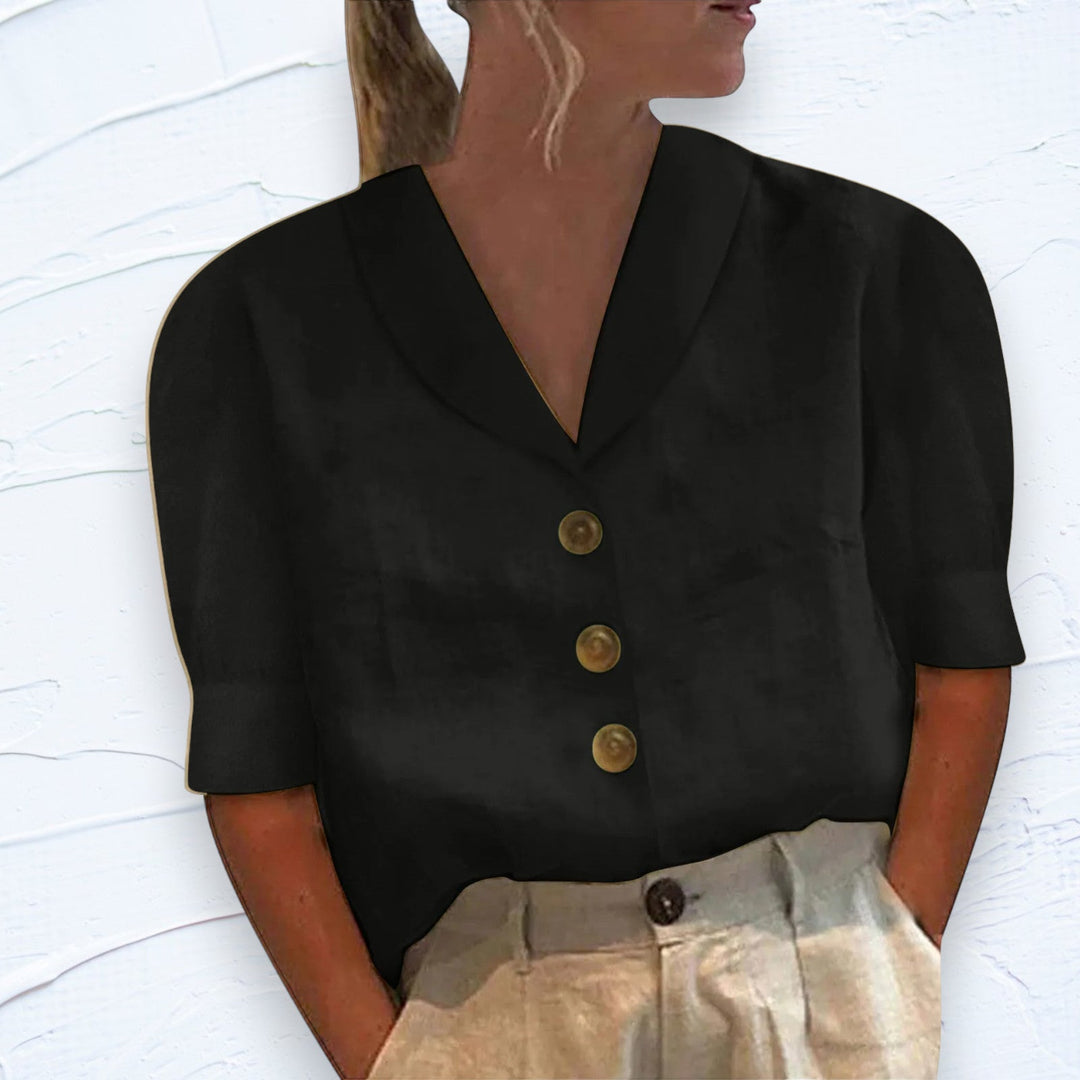 Stephanie | Blouse met traditionele kraag en knoopsluiting 1