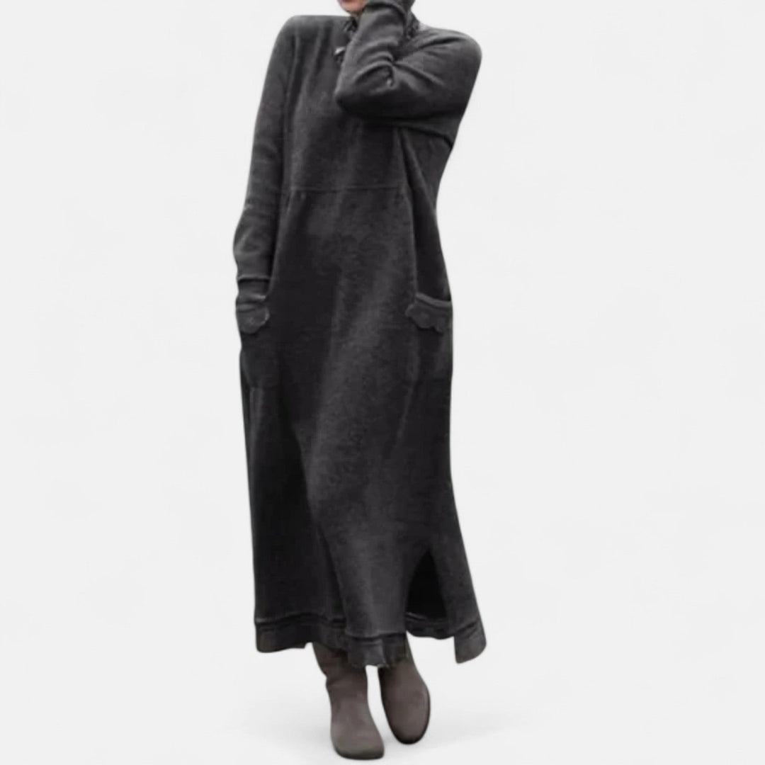 Strickkleid Damen | Lang mit Stehkragen & Taschen