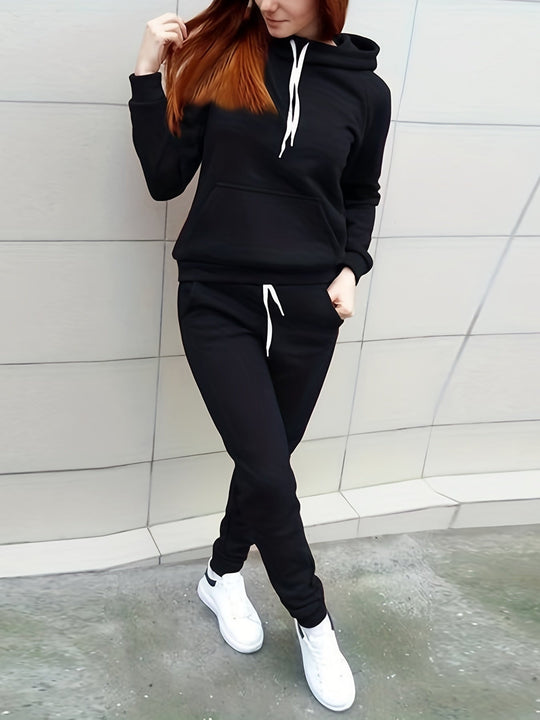 Trainingspak – Capuchon Pullover & Aansluitende Broek 1