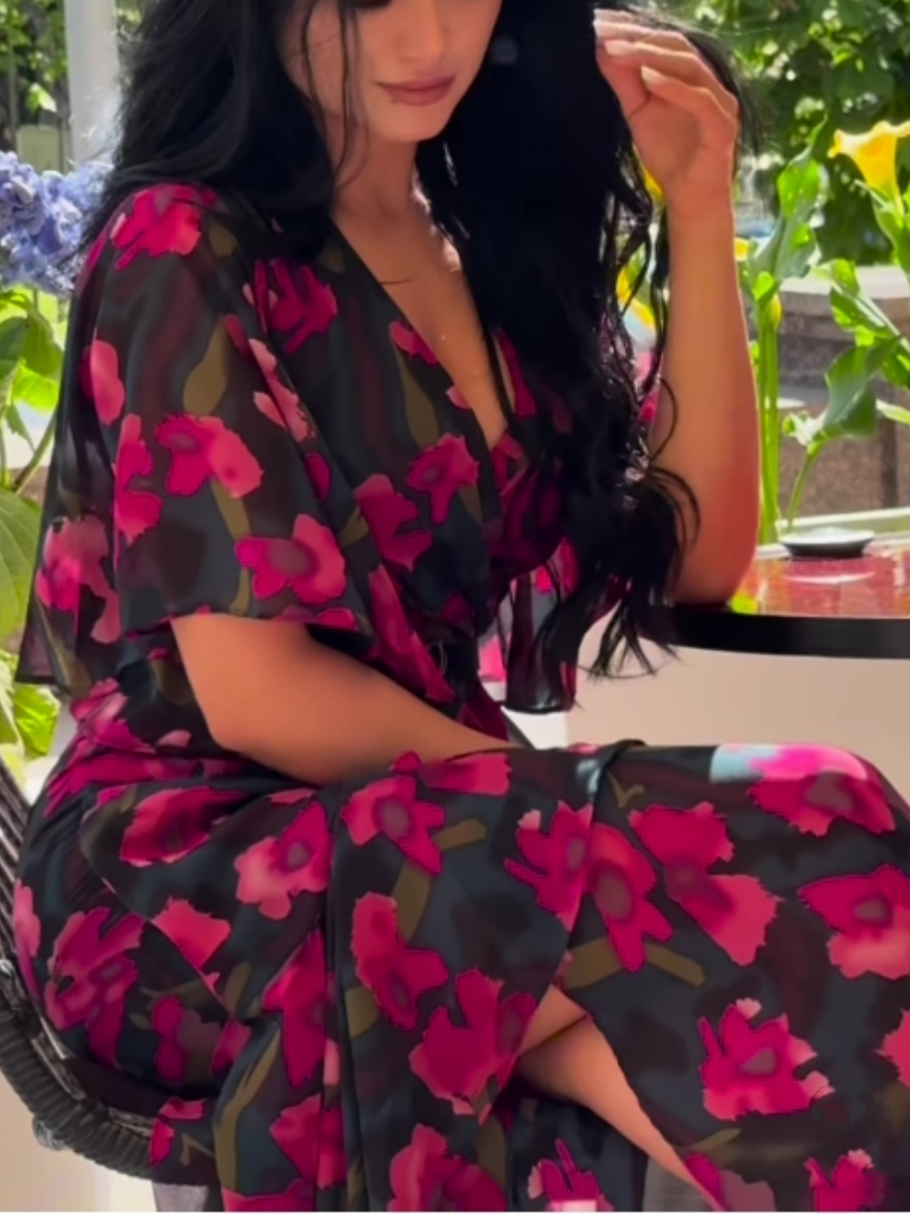 VIVIANA – BLOEIENDE ELEGANTIE WIKKEL MAXI JURK 1