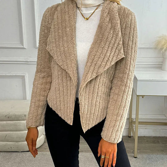 Danisha – Beige vest met ribstructuur 0