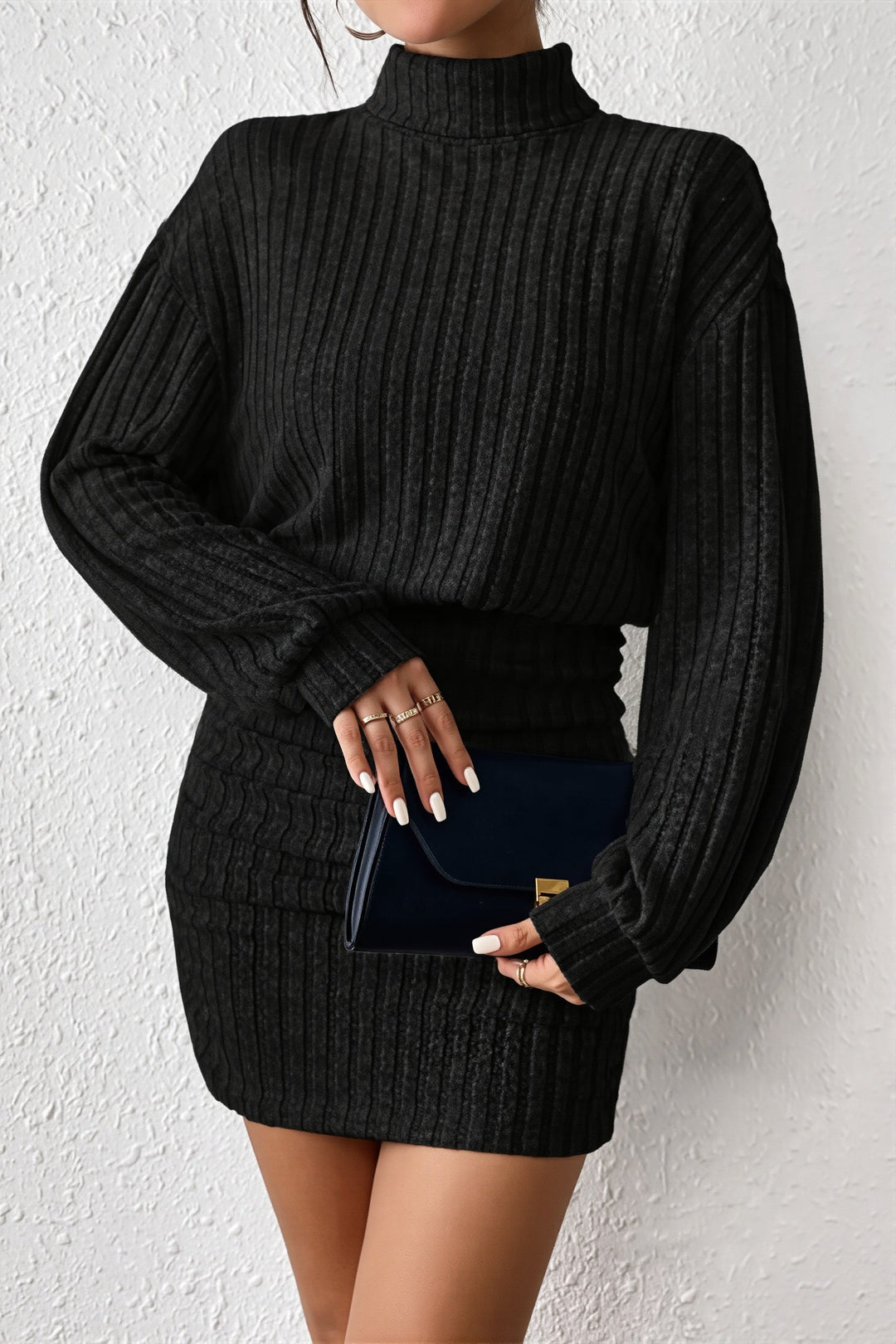Damen-Min Kleid mit Rollkragen als stilvoller Alltagslook