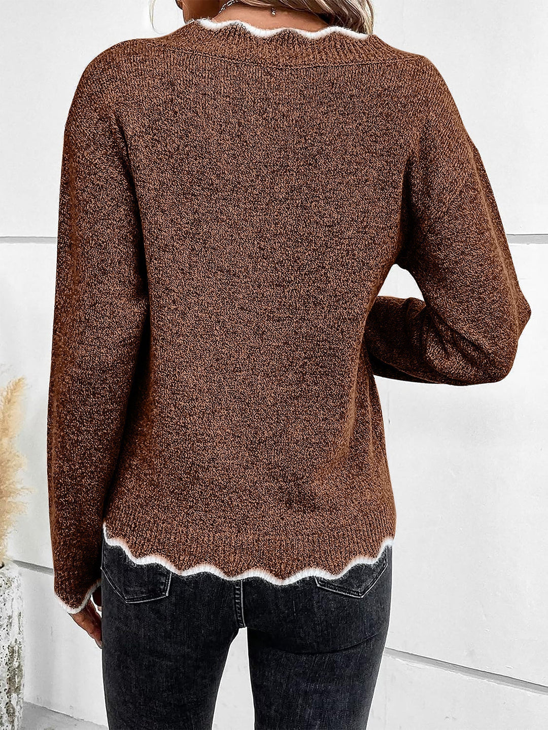Strickpullover Damen | V-Ausschnitt mit Wellenkante 5