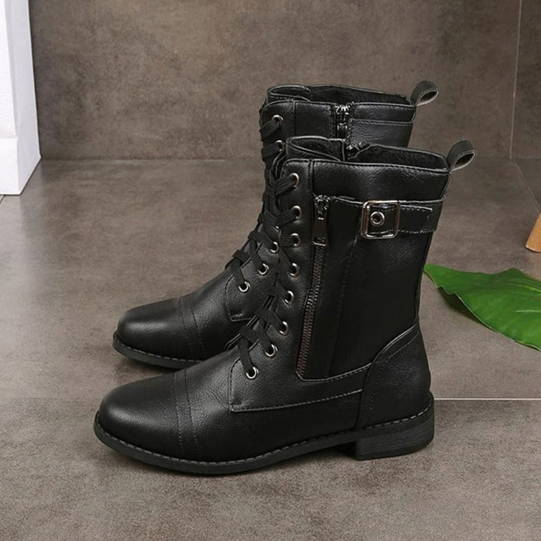 Damen-Schnürboots mit markanter Profilsohle